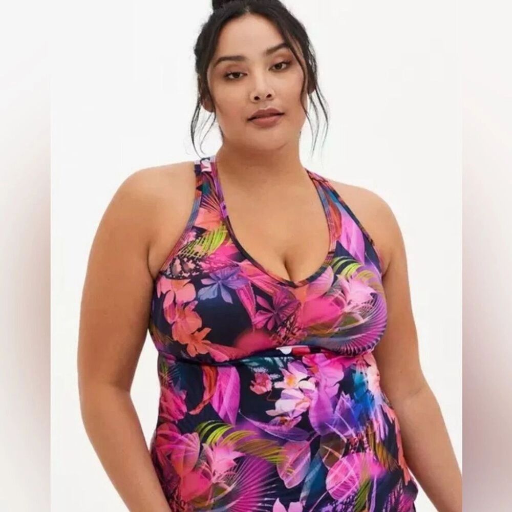 NWT Torrid Tropical Leaves Wireless Tankini Swim Top 3X Active Multicolor NEW